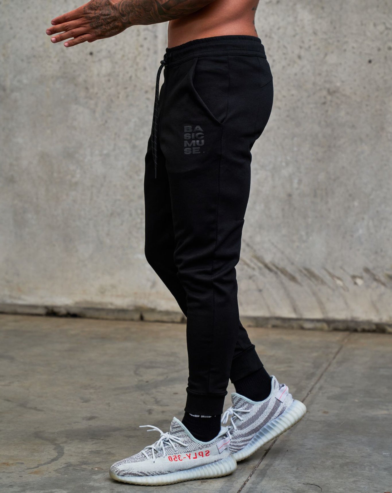 basic muse black track pant