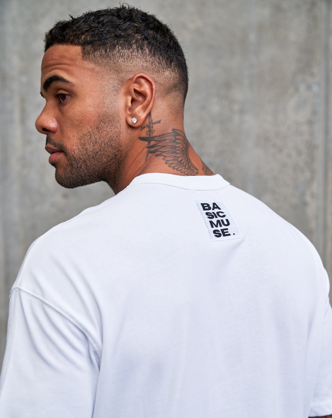 basic muse body mens white t shirt